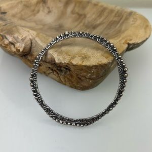 Silpada .925 Sterling Silver Perfectly Quirky Bangle Bracelet